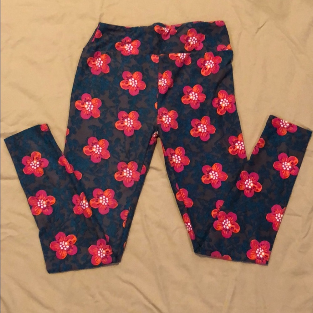 Lularoe Floral Leggings. One Size